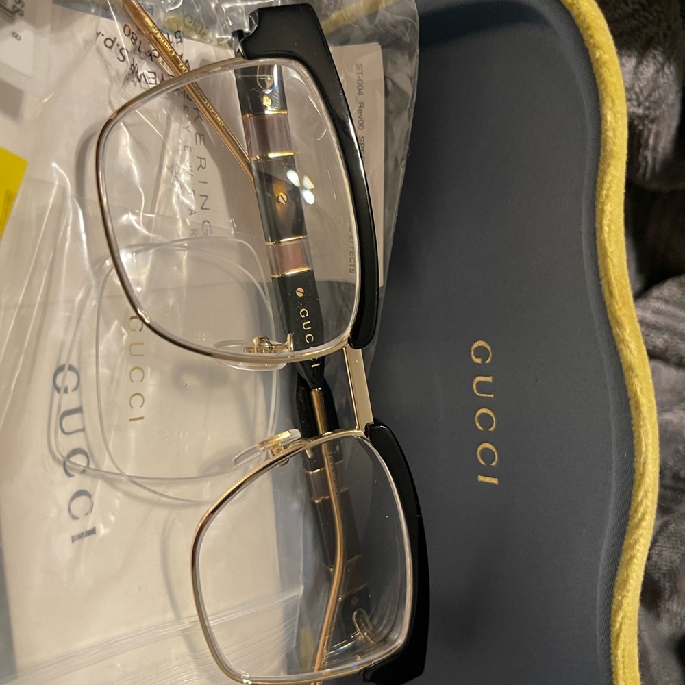 Gucci vision glasses